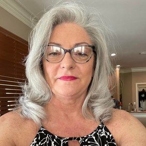 Meet your Posher, Beth